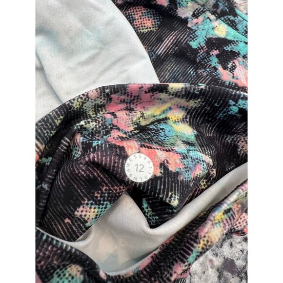 Lululemon women’s leggings Capri size 12 - Picture 8 of 12